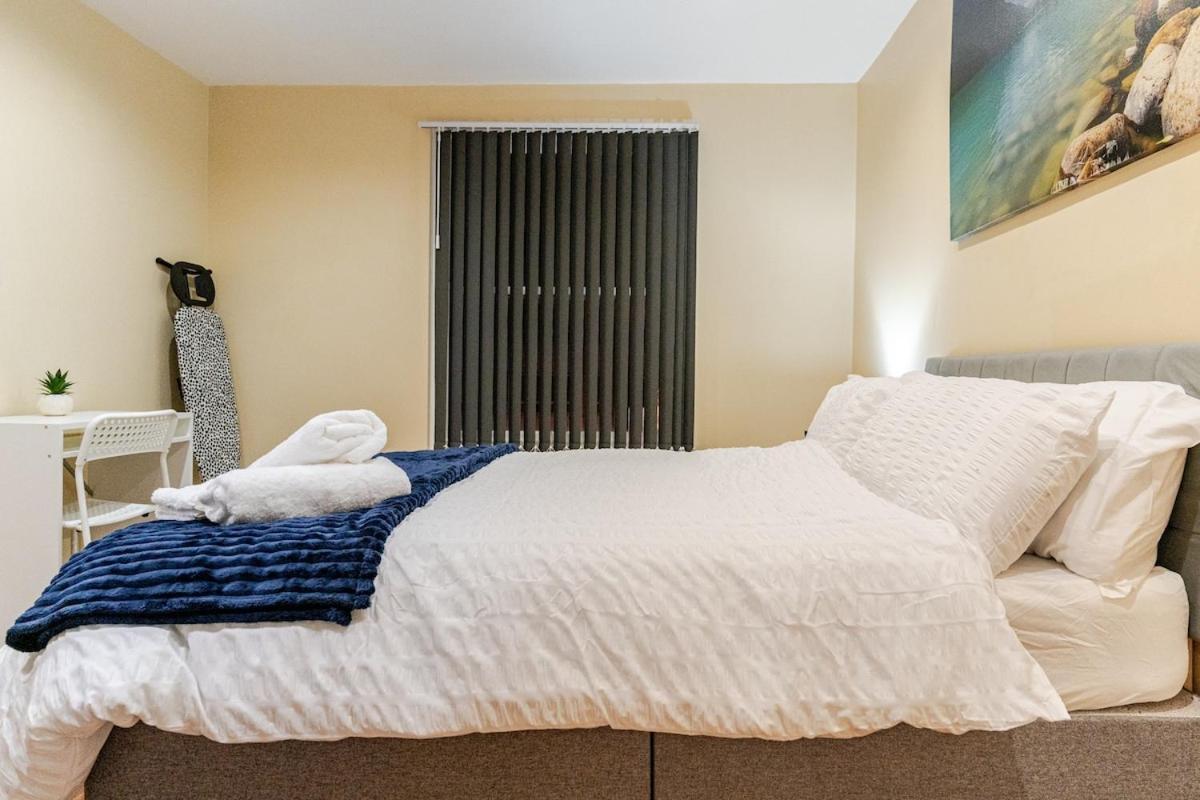 Cozy Flat In Walsall Town Centre エクステリア 写真